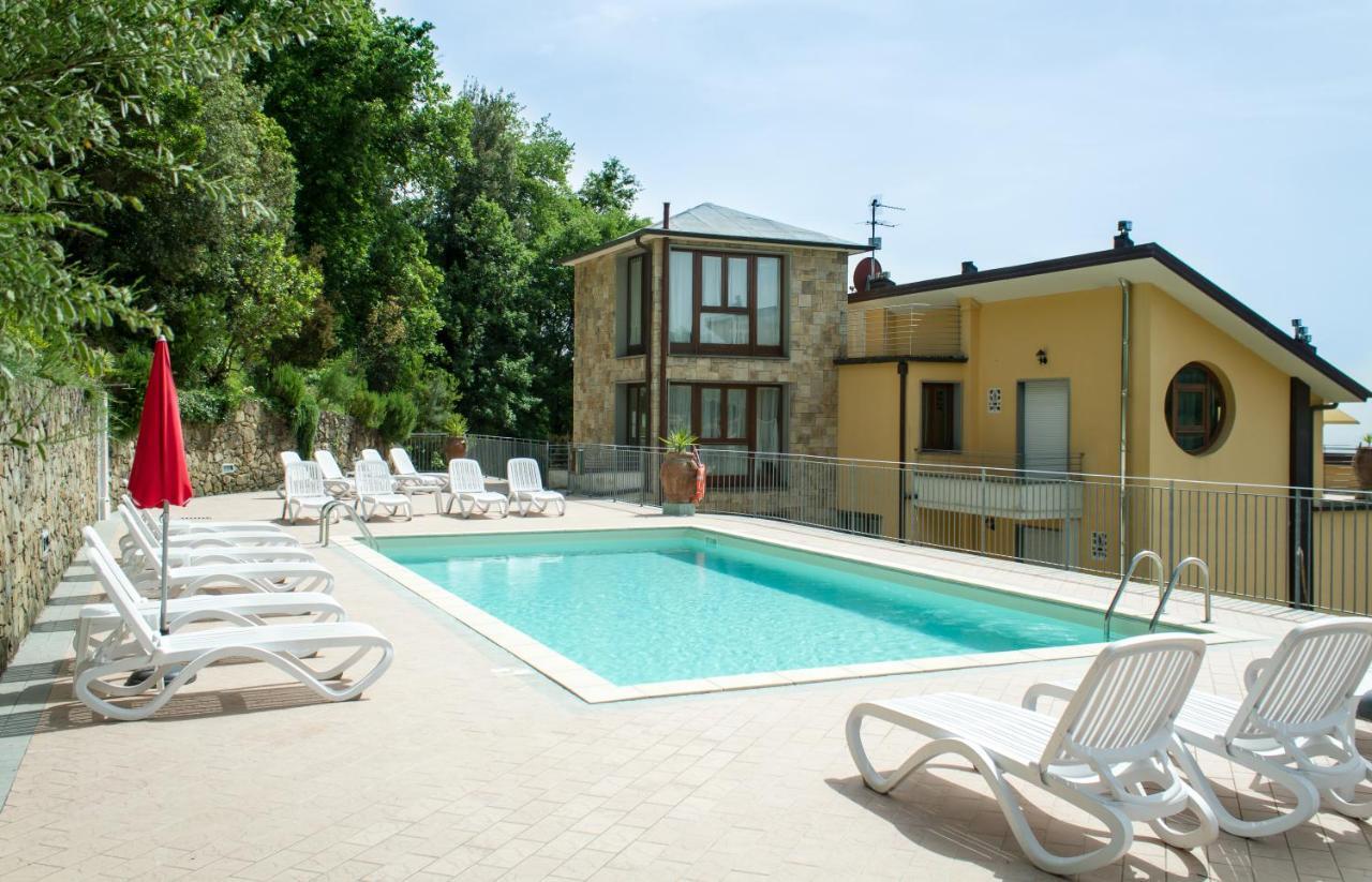 Residence Montefiore San Baronto Luaran gambar